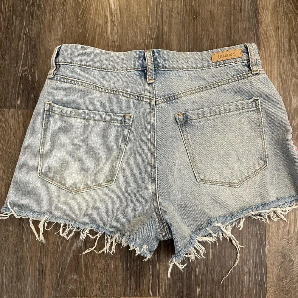 Blank nyc barrow whipstitch detail denim shorts - Picture 2 of 3